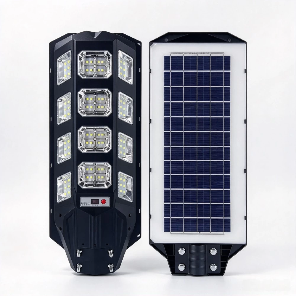 400W high-power IP66 outdoor solar street lamp for parking lot and highway illumination.