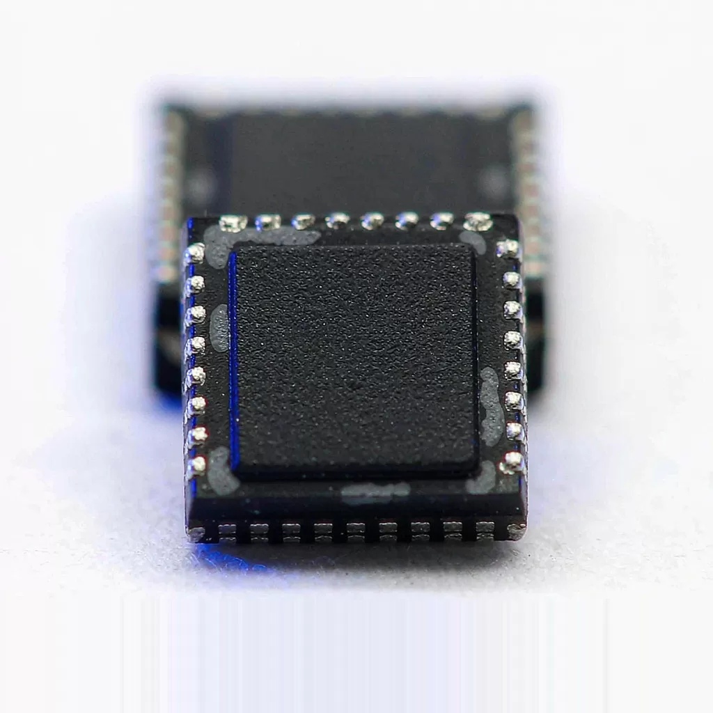 Si4705-D60-GMR Silicon Labs FM Radio Receiver IC